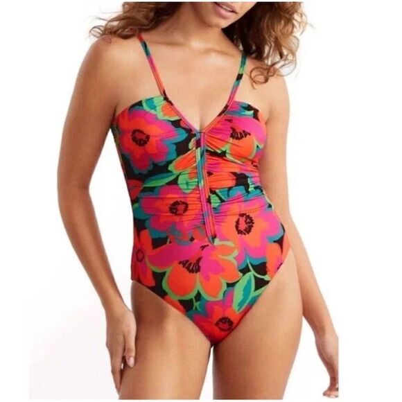Women's Printed Gardener Shirred-Front One-Piece Swimsuit - Picture 2 of 10
